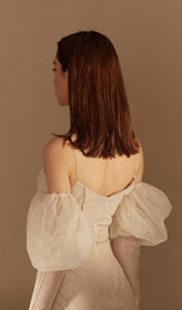 Robe bustier à manches bouffantes en beige